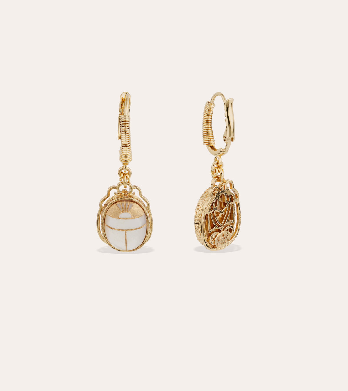Tao Scaramouche Earrings Mother of Pearl
