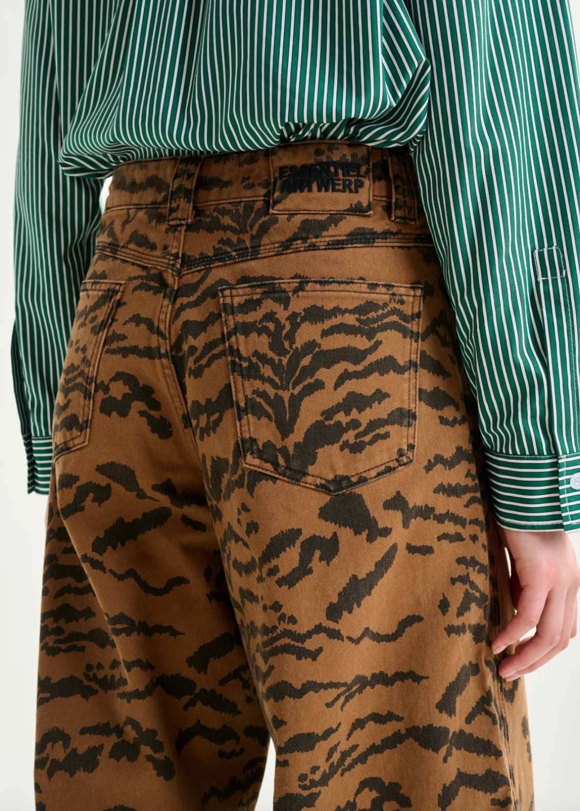 IMPECCABLE TIGER JEANS