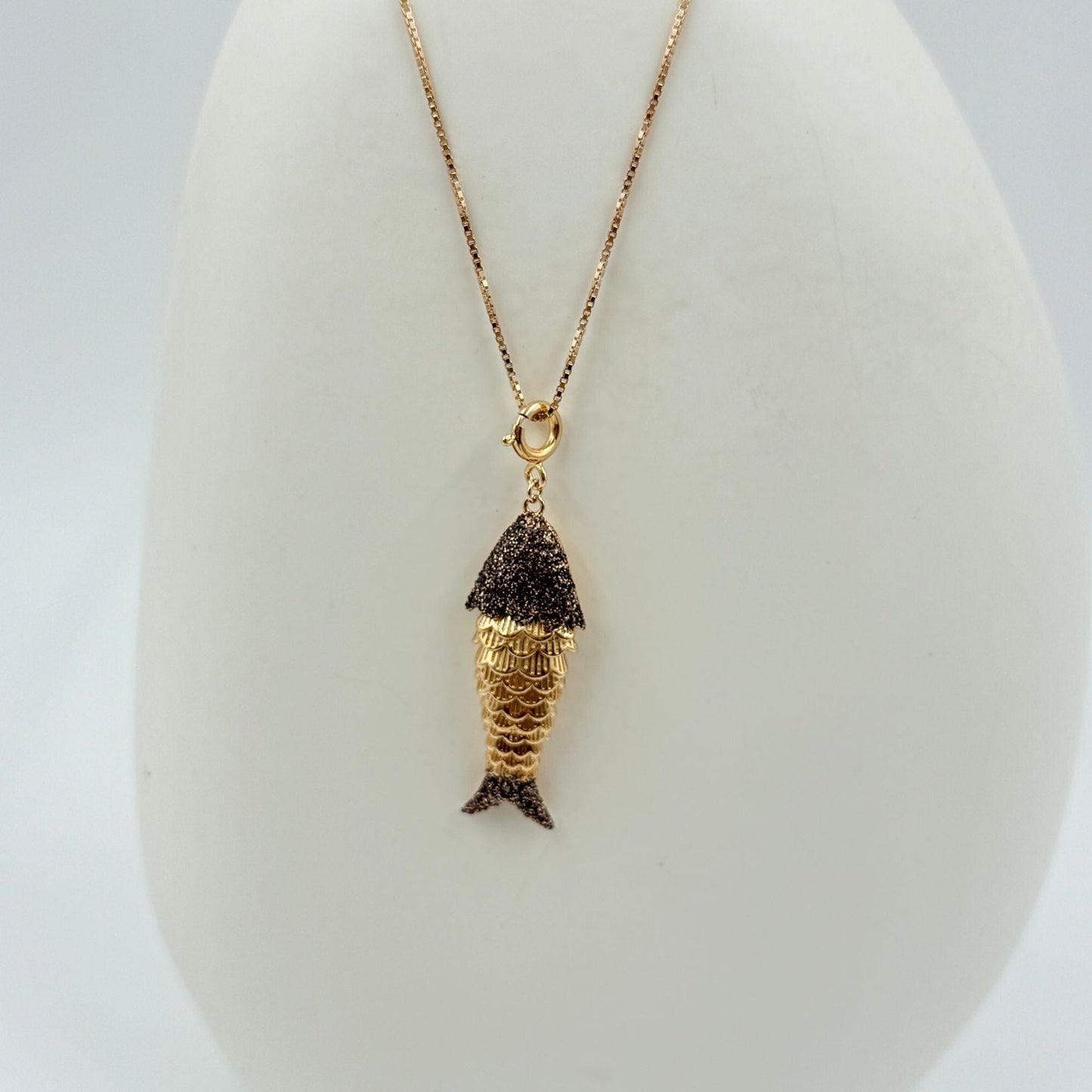 FISH NECKLACE BROWN