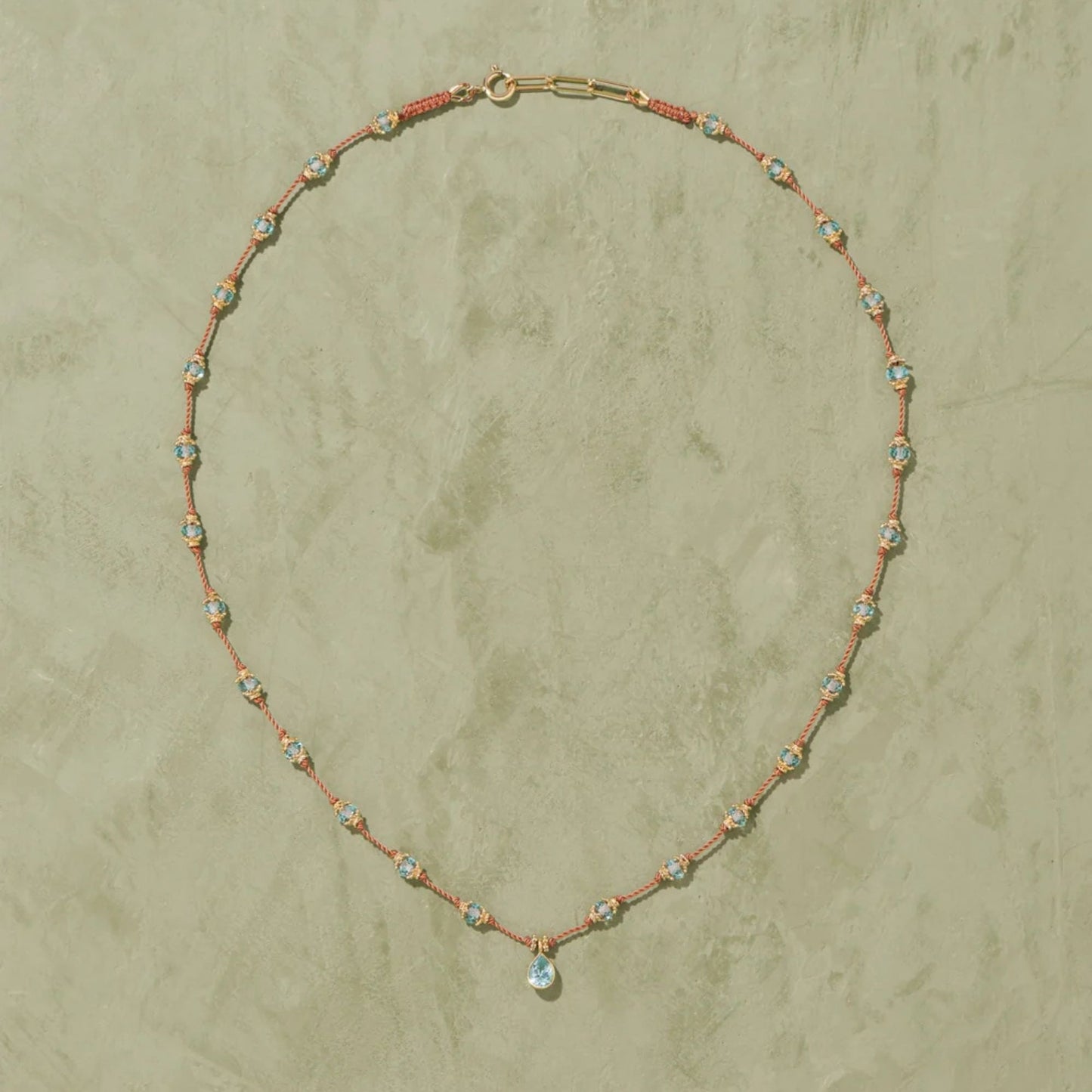 Peony Talisman Blue Topaze