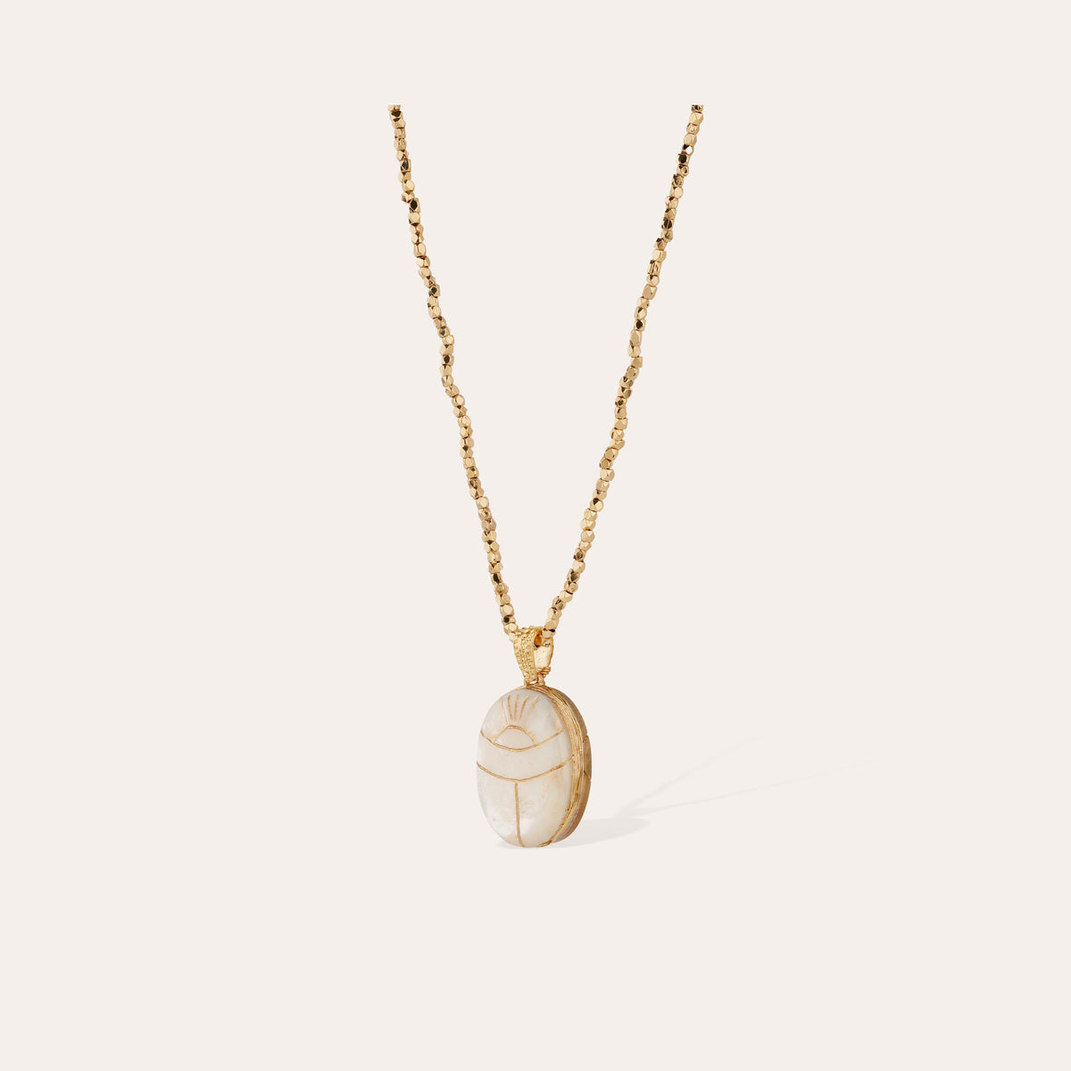 Lucky Scarabee Long Necklace Mother of Pearl