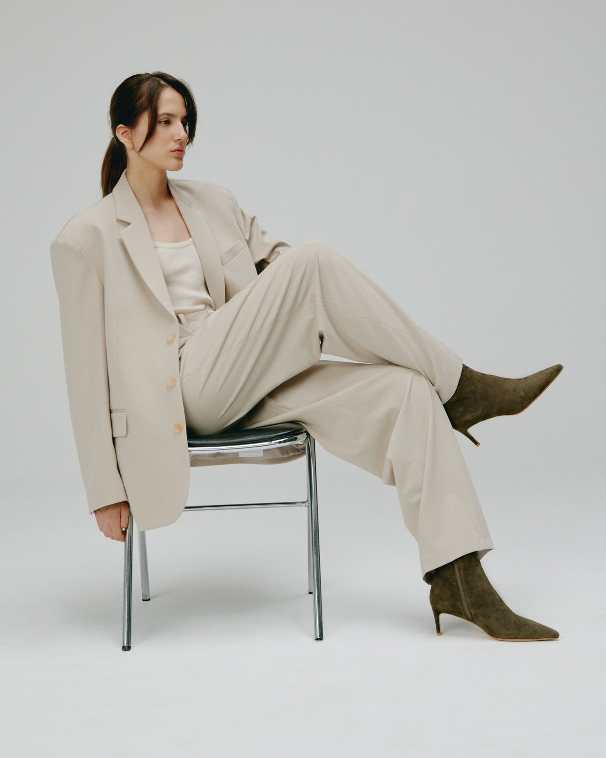 Noura Low Suede Ankle Boots Khaki – Mi/Mai