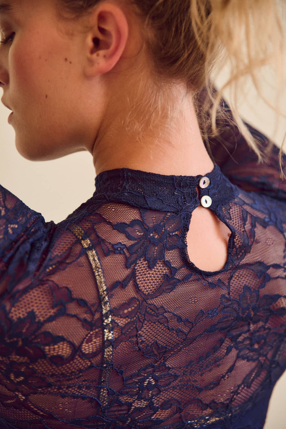 Jimmy Lace Body Navy – La Nouvelle