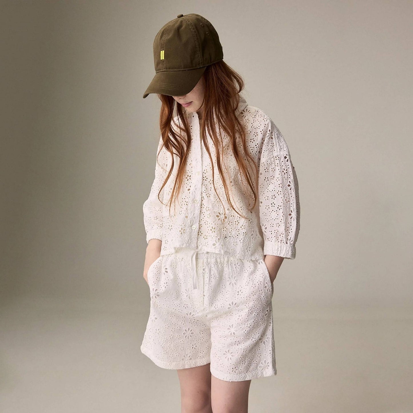 Higgle Shirt White Embroideries