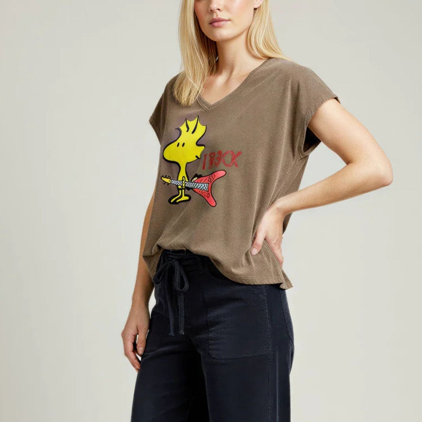 PEANUTS ROCK T-SHIRT CHOCOLATE