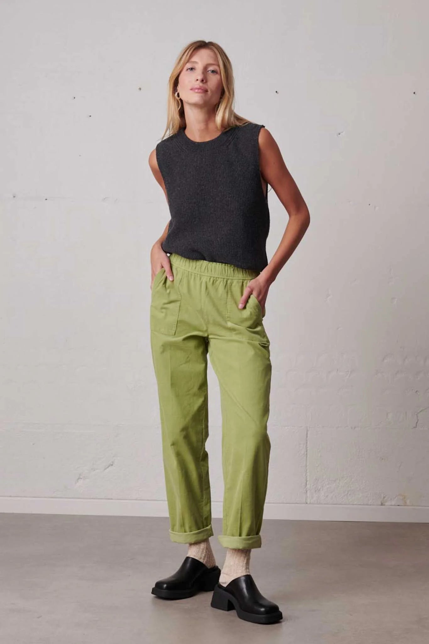 MILPA CORDUROY PANTS