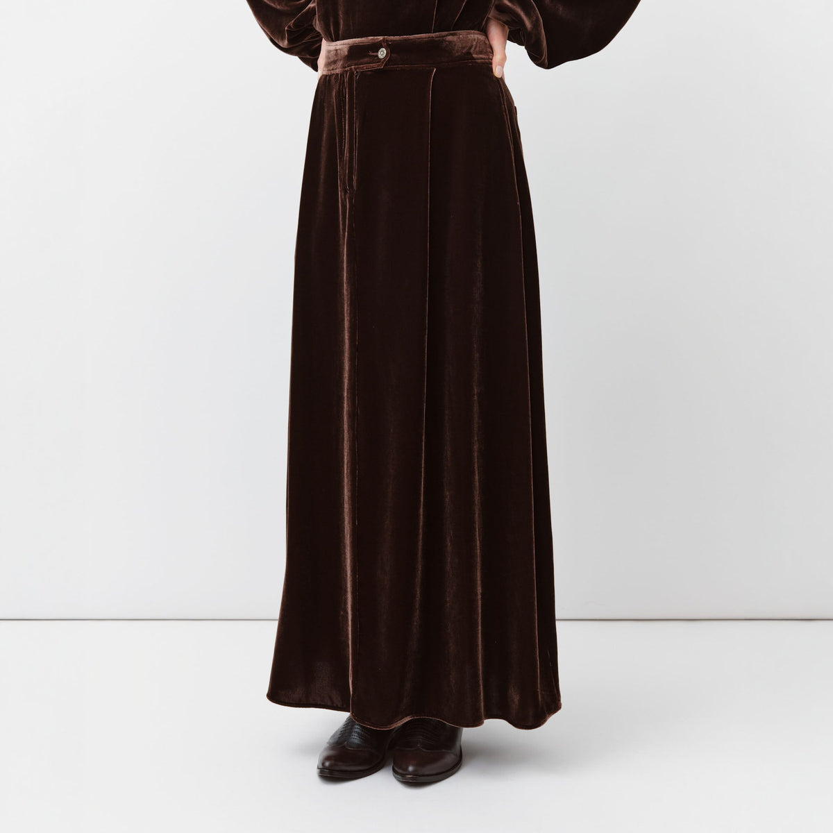 Jazo Velvet Skirt Chestnut – Diega