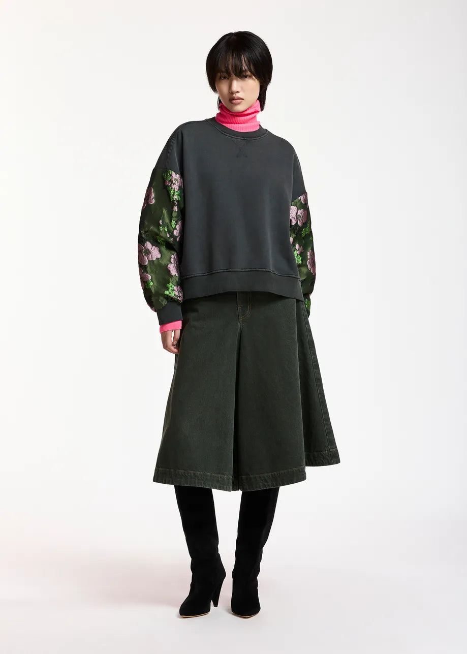 Kueer Jacquard Sleeve Sweatshirt Charcoal Chic – Essentiel Antwerp