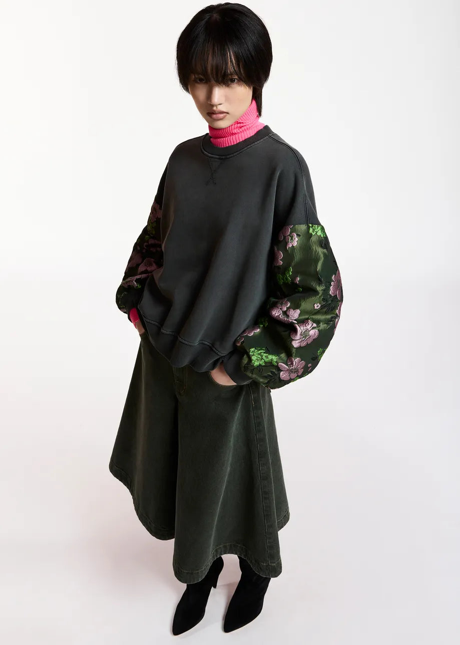 Kueer Jacquard Sleeve Sweatshirt Charcoal Chic – Essentiel Antwerp