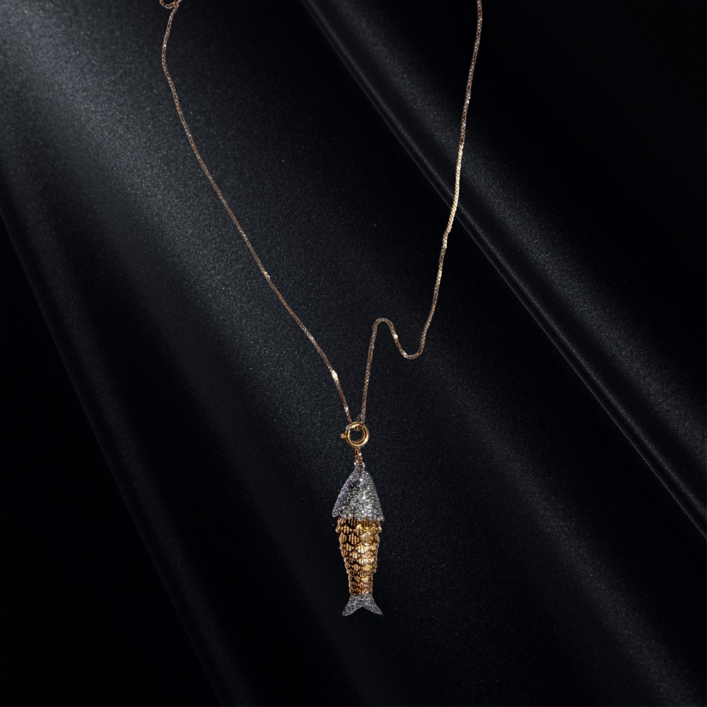 Lucky Fish Necklace Silver