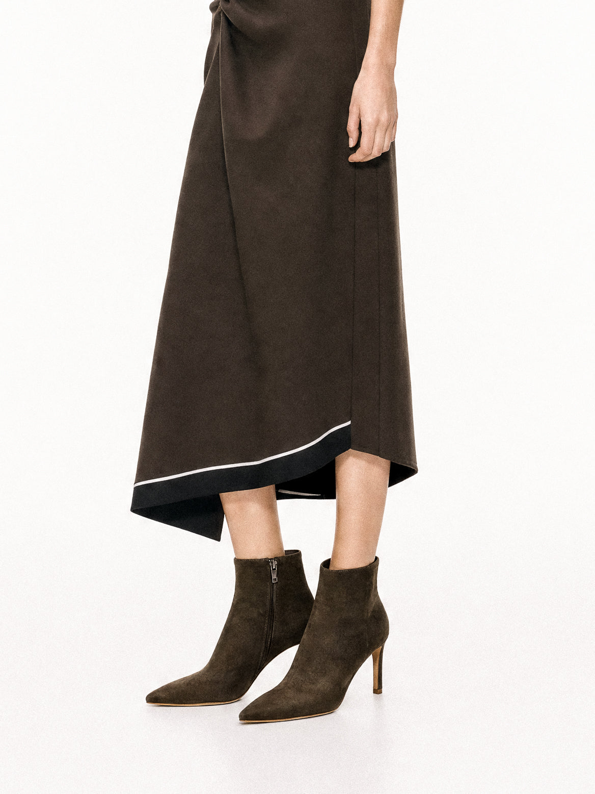 Noura Suede Ankle Boots Khaki – Mi/Mai