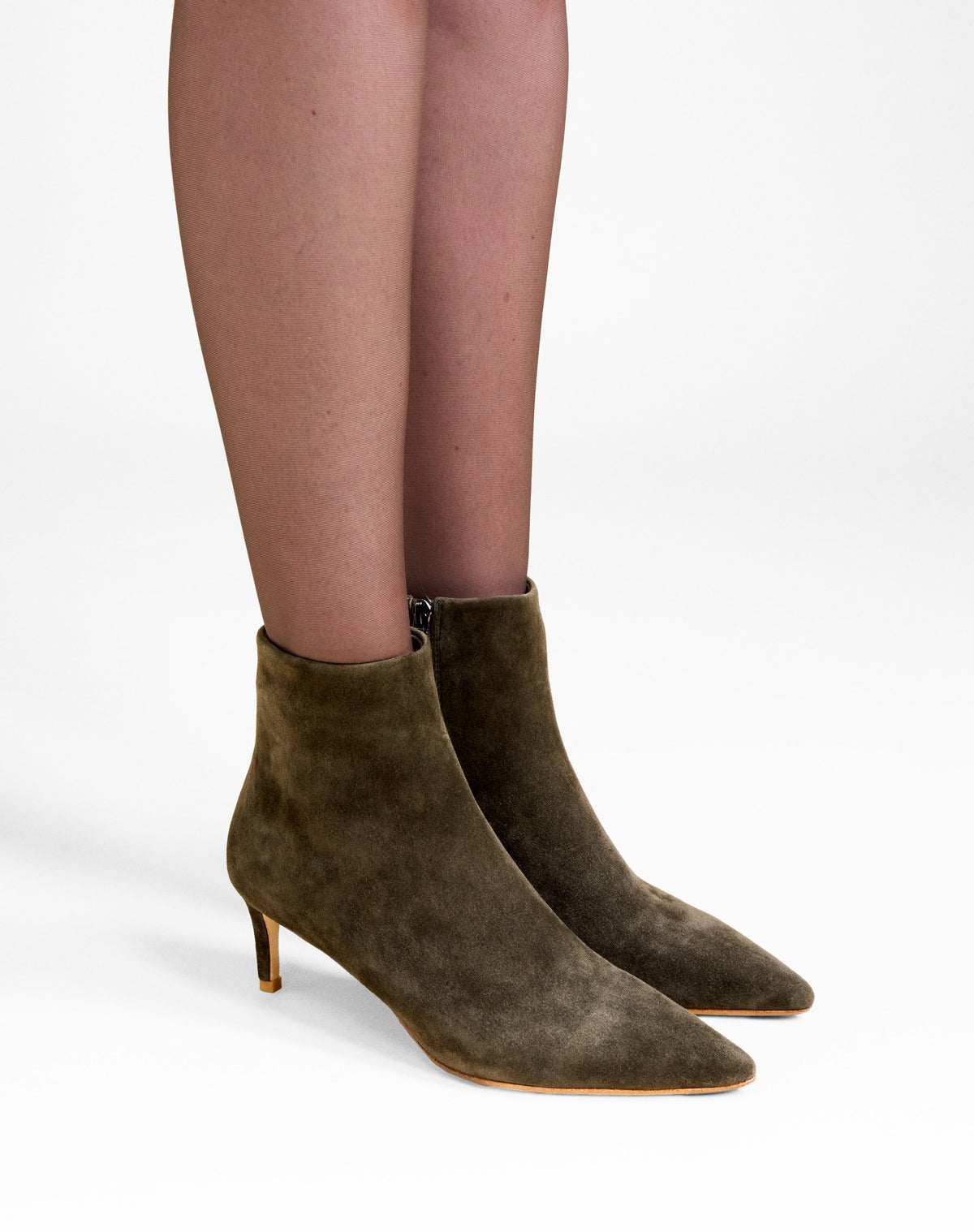 Noura Low Suede Ankle Boots Khaki – Mi/Mai