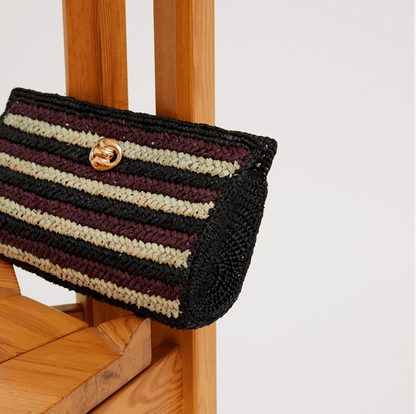 UPTOWN RAFFIA CLUTCH BLACK