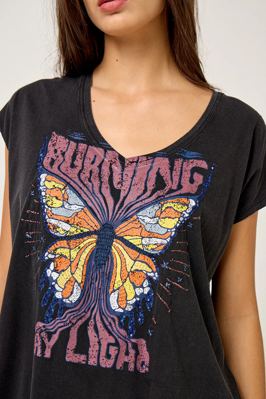 BUTTERFLY T-SHIRT