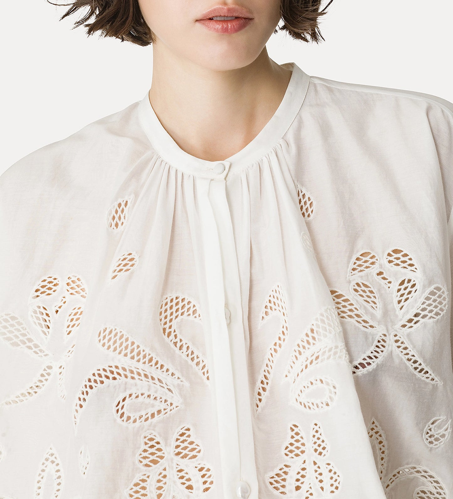 EMBROIDERED BLOUSE 14599