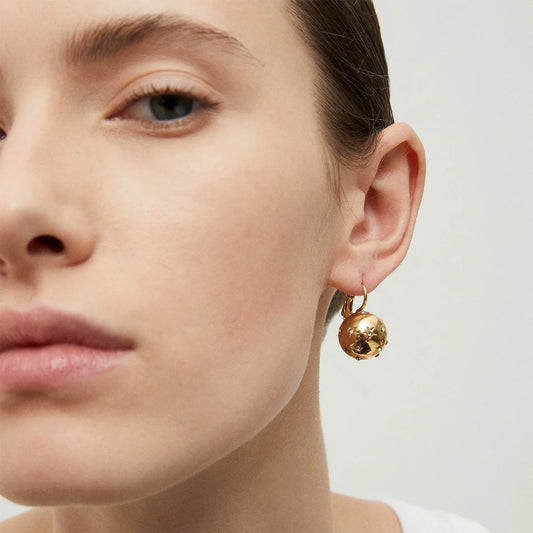 Comette Small Gold Earrings
