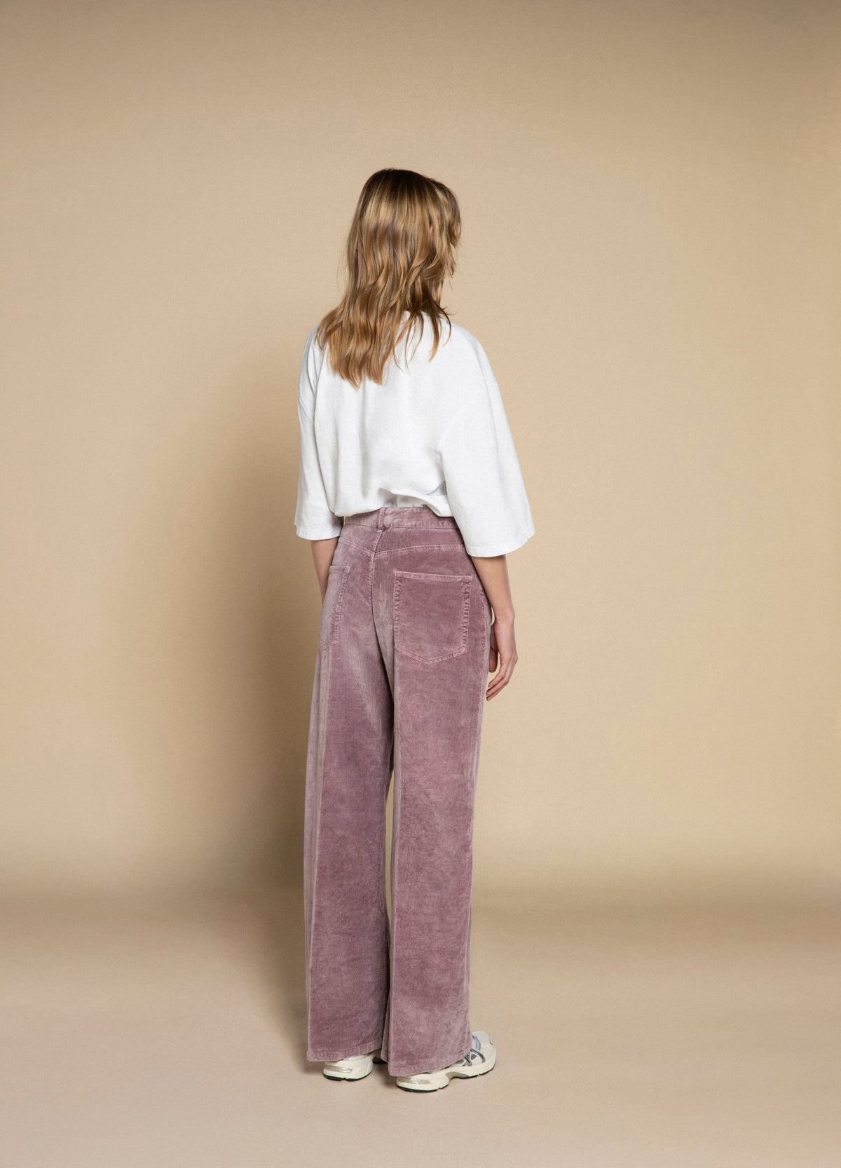 Myths Wide Corduroy Jeans Mauve