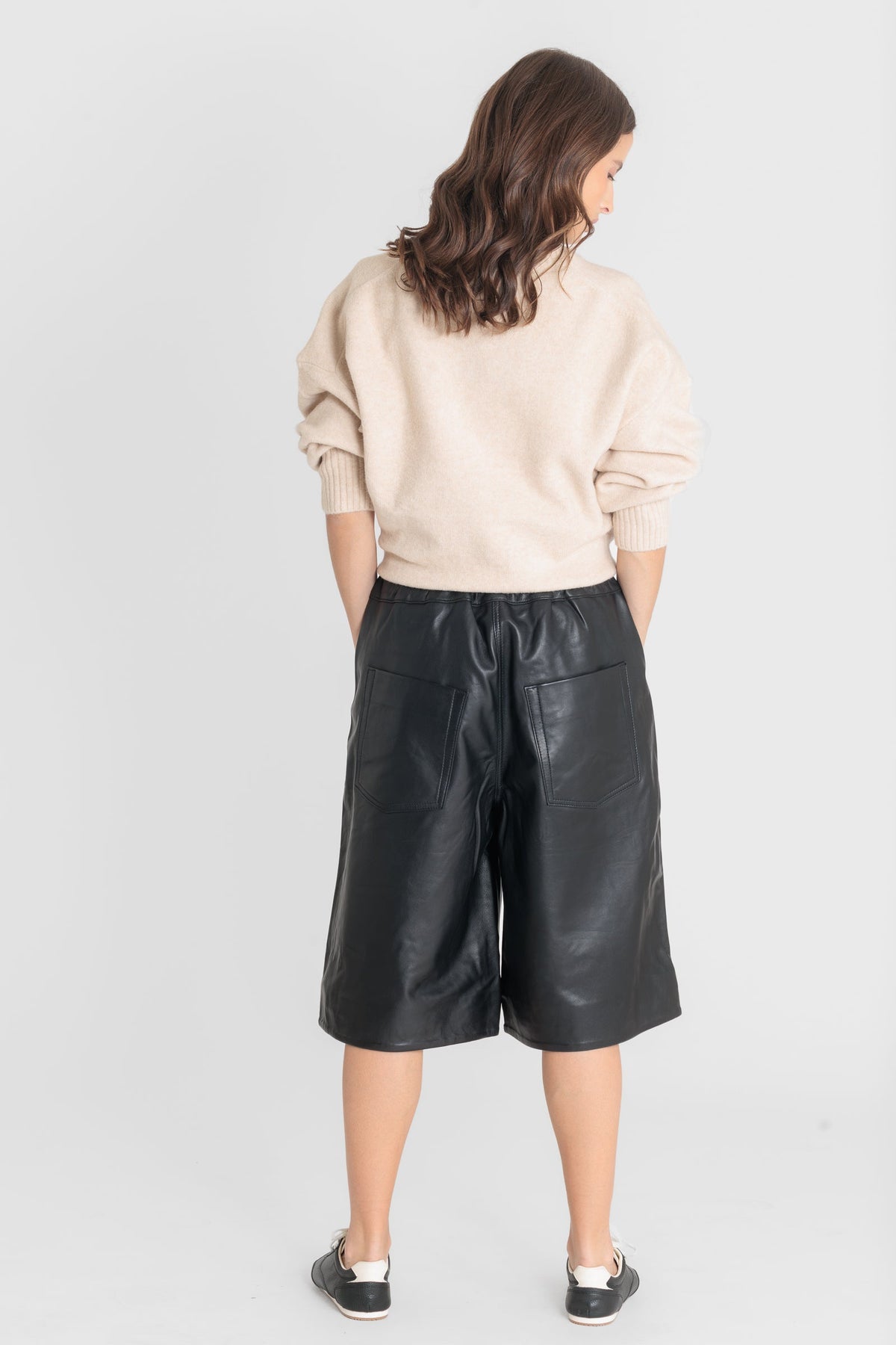 Lauren Leather Bermuda Black – Serge Pariente