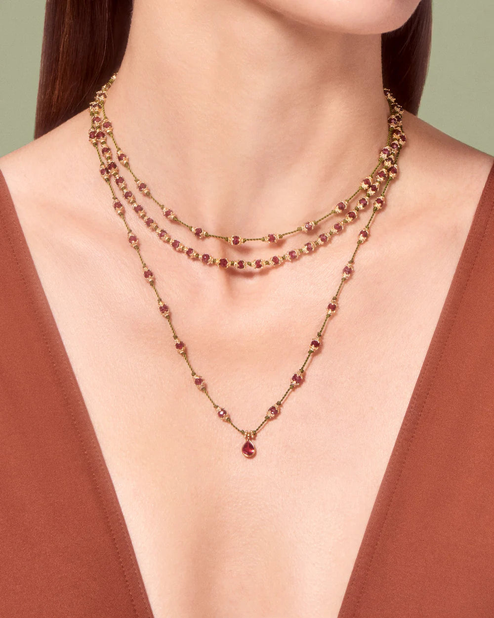 KAMILAH NECKLACE GARNETS
